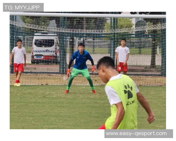 前蓉城教练认为中国足球潜力巨大关键在于找到合适的训练方法与策略