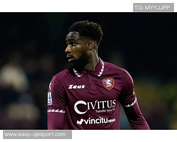 罗体报道齐尔克泽渴望加盟罗马但需解决与曼联的协议及佣金问题 罗体报道齐尔克泽渴望加盟罗马但需解决与曼联的协议及佣金问题